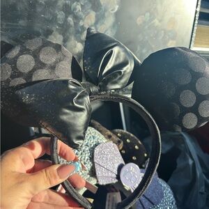 Disney Black Minnie Mouse Ears Headband